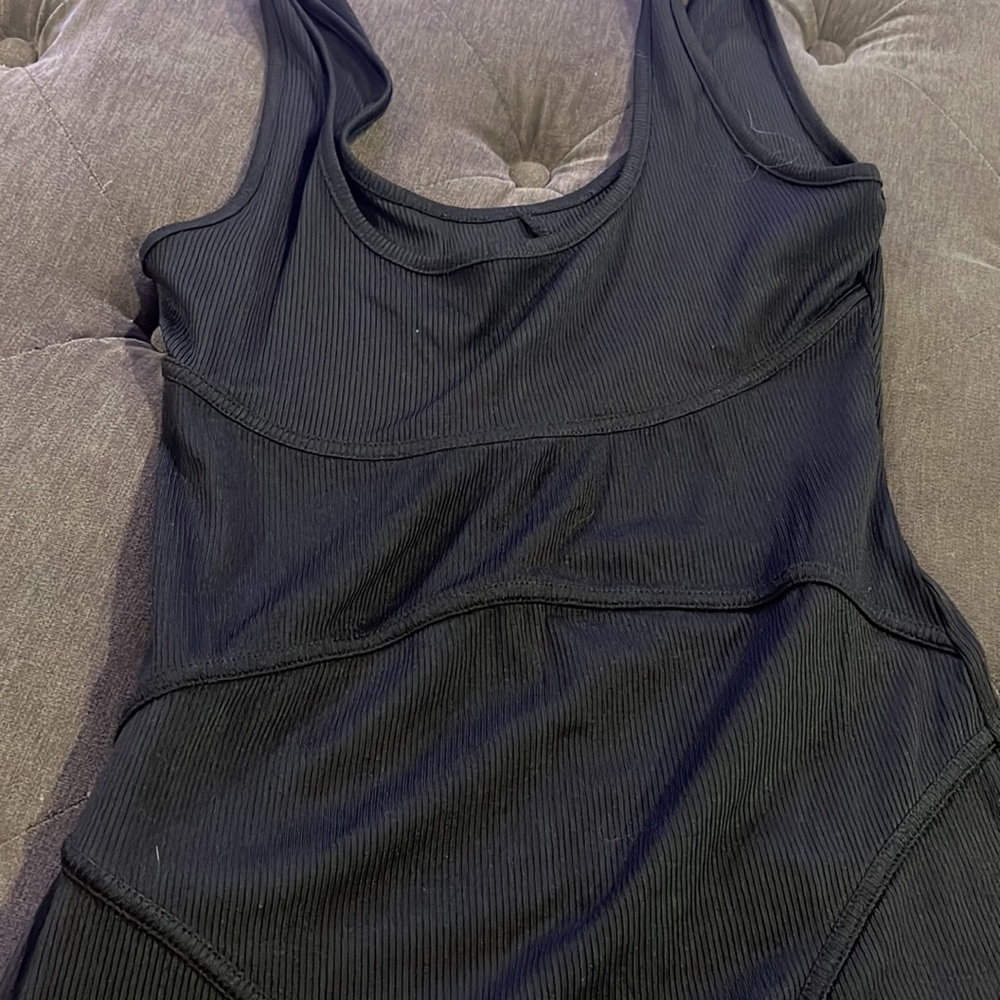 Black romper size medium NWOT - Picture 2 of 3